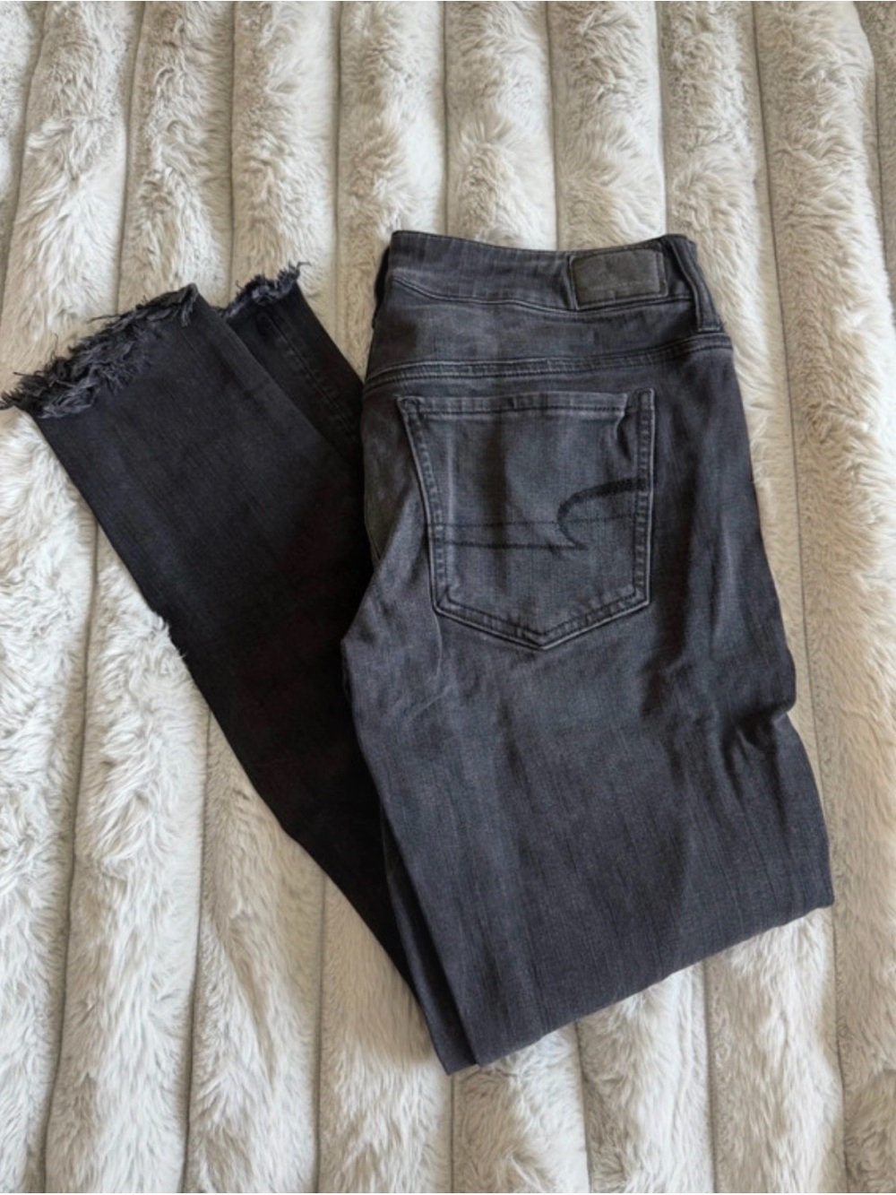 American Eagle Outfitters Women's Black Skinny Jeans with Frayed Hem